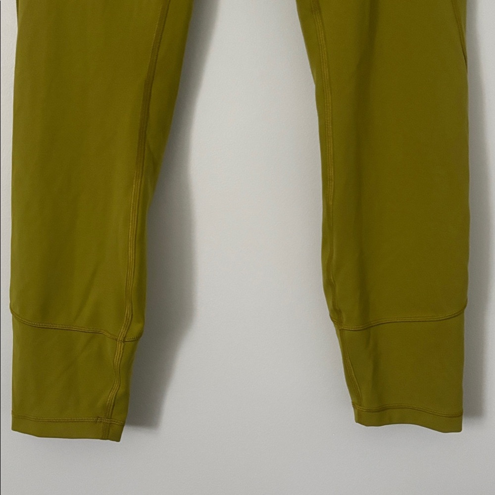 Lululemon In Movement Tight 25" - Picture 4 of 8